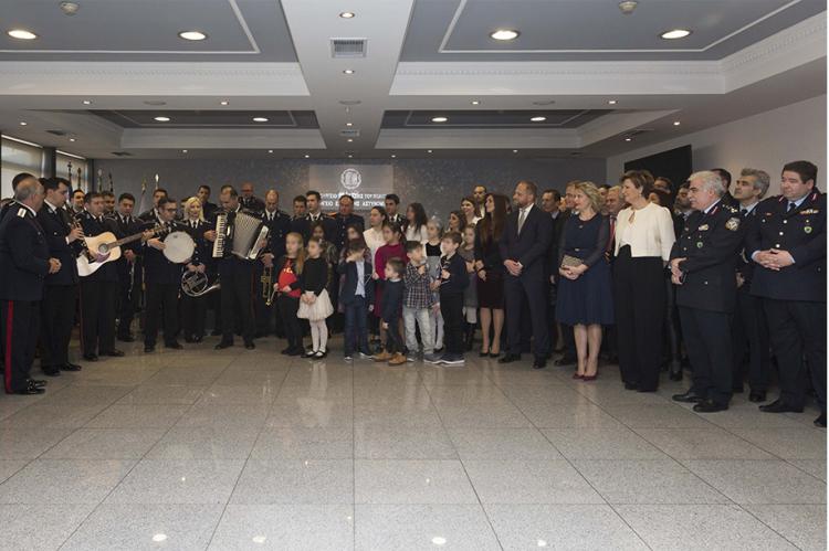 ΧΡΙΣΤΟΥΓΕΝΝΙΑΤΙΚΑ ΚΑΛΑΝΤΑ ΣΤΟ ΑΡΧΗΓΕΙΟ ΤΗΣ ΕΛΛΗΝΙΚΗΣ ΑΣΤΥΝΟΜΙΑΣ