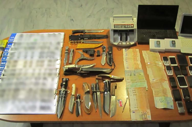 Εξαρθρώθηκε πολυμελής εγκληματική οργάνωση που ενέχεται σε περισσότερες από 30 διακινήσεις αλλοδαπών