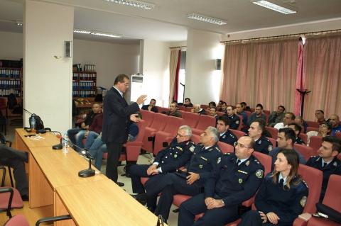 Ενημερωτικές επισκέψεις ψυχολόγου της ΕΛΑΣ στη Δ.Α. Λακωνίας