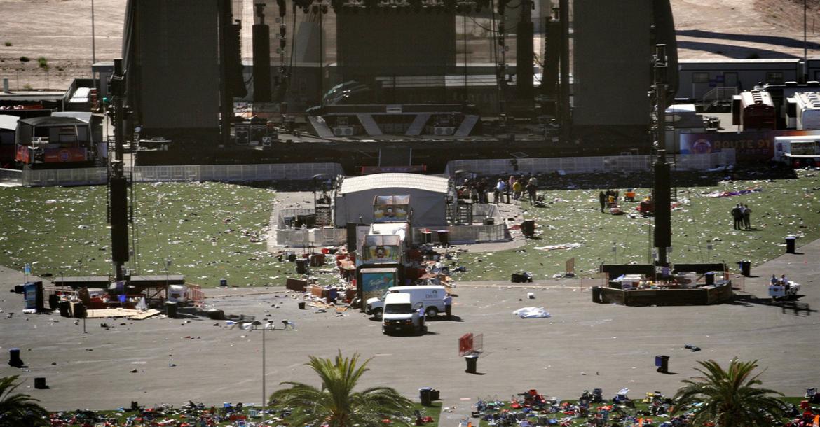 Βαρύτατο φόρο αίματος πλήρωσε το Las Vegas από πυρά οπλοφόρου κατά πλήθους που παρακολουθούσε συναυλία.