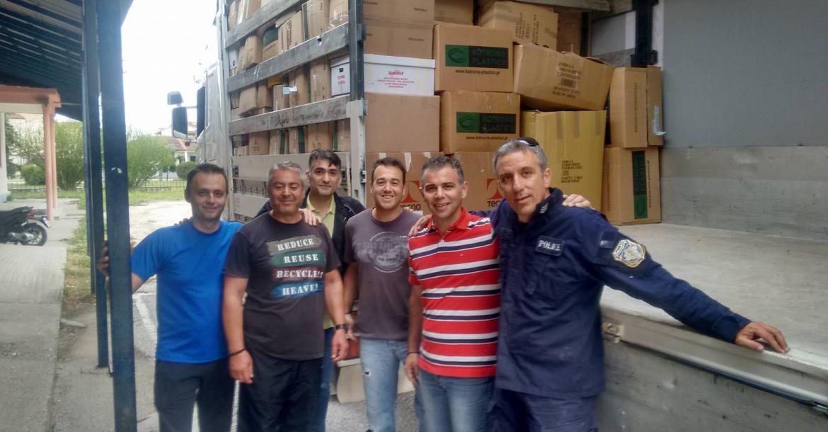 170 κούτες με είδη ένδυσης και υπόδησης αναχώρησαν για την Ιερά Μητρόπολη Νιγηρίας.