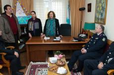 Στο Κέντρο Βρεφών «Μητέρα» και στο Κέντρο «Ανοιχτή Αγκαλιά» προσέφερε η Ελληνική Αστυνομία διάφορα είδη.